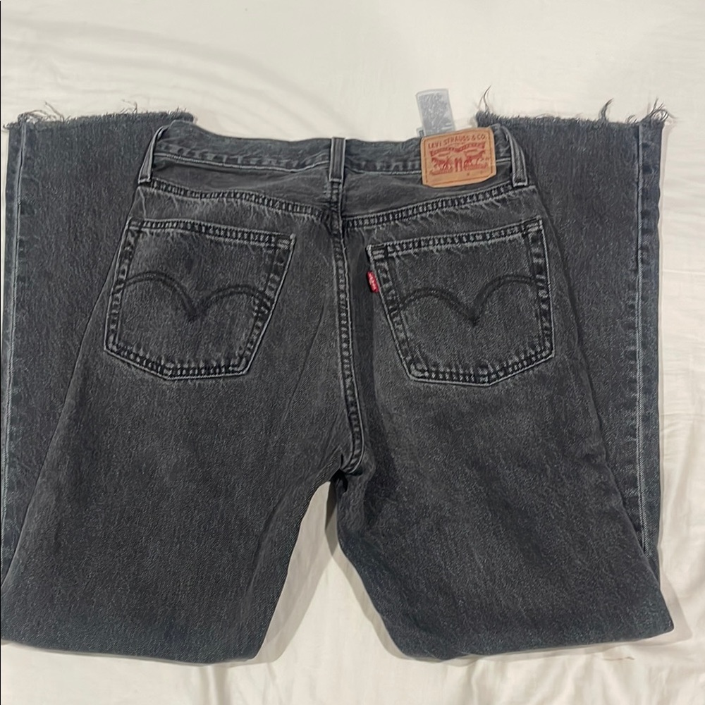 Women's Black Levi’s - Picture 3 of 4